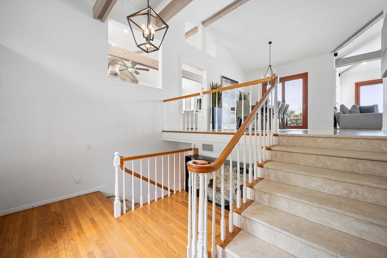 226 Stratford Park Cir photo 4