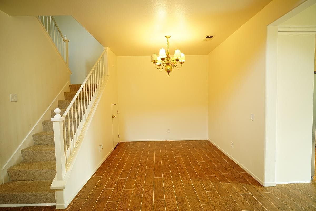 13582 Jadestone Way photo 4