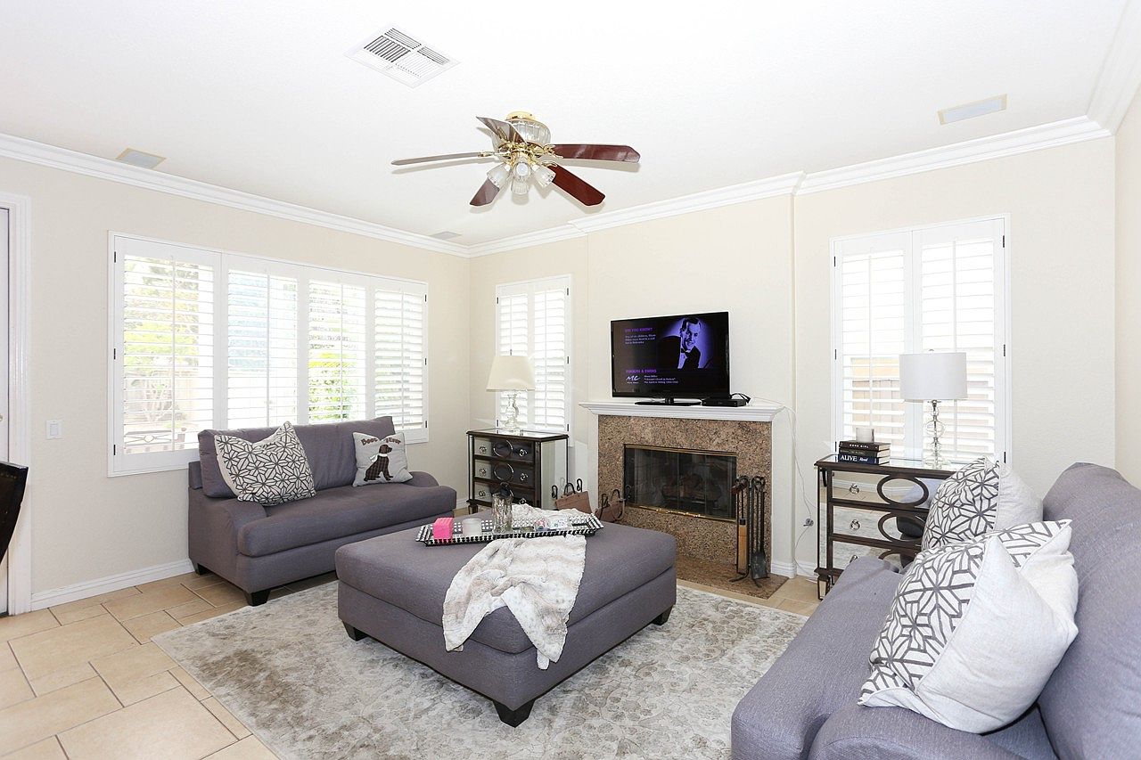 3851 Torrey Hill Ln photo 3