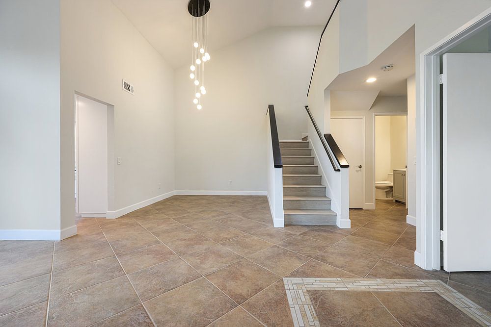 12626 Creekwood Ct photo 3