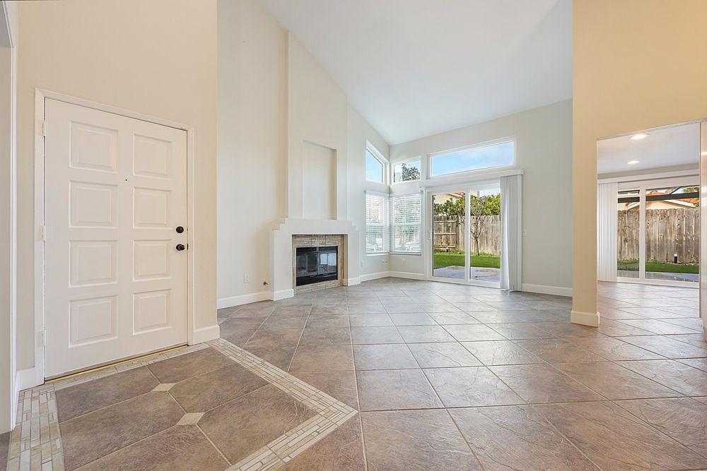12626 Creekwood Ct photo 2