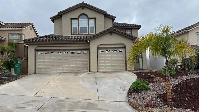 8939 Adobe Bluffs Dr