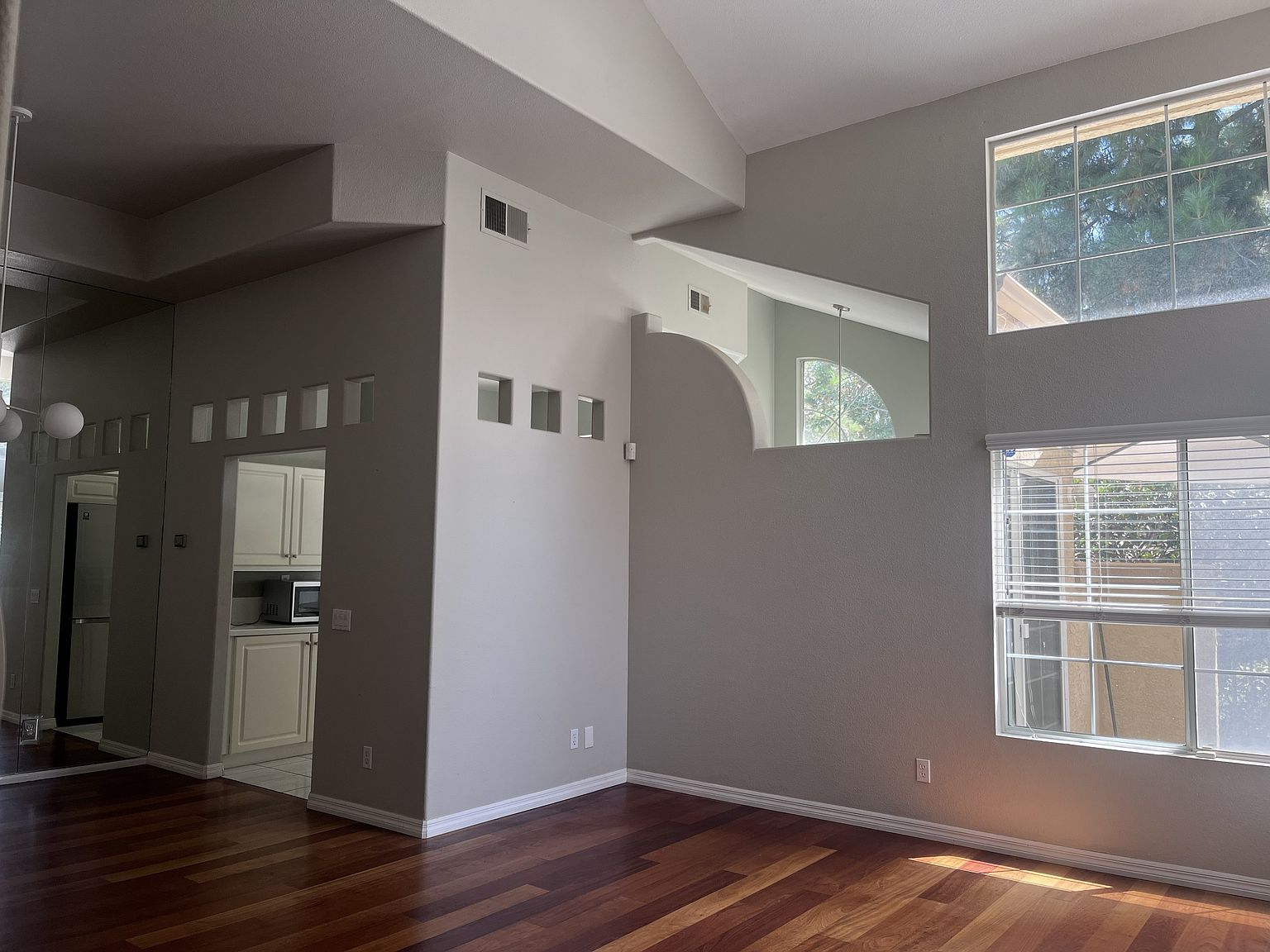 12627 El Camino Real photo 3