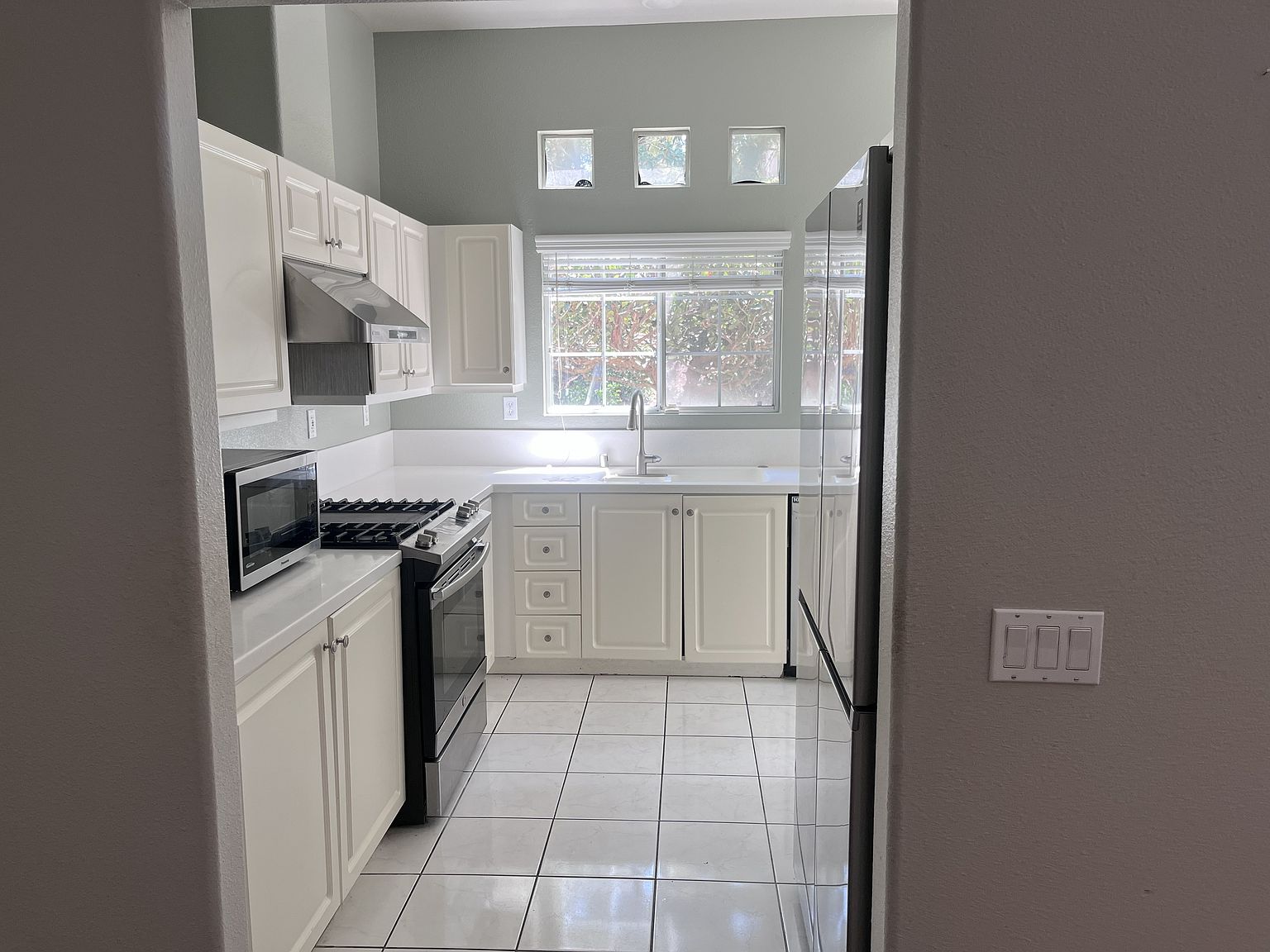 12627 El Camino Real photo 4