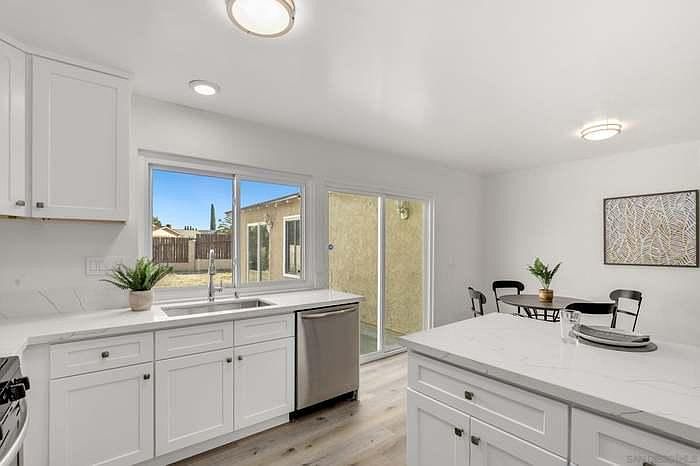 8449 Travis Ct photo 4