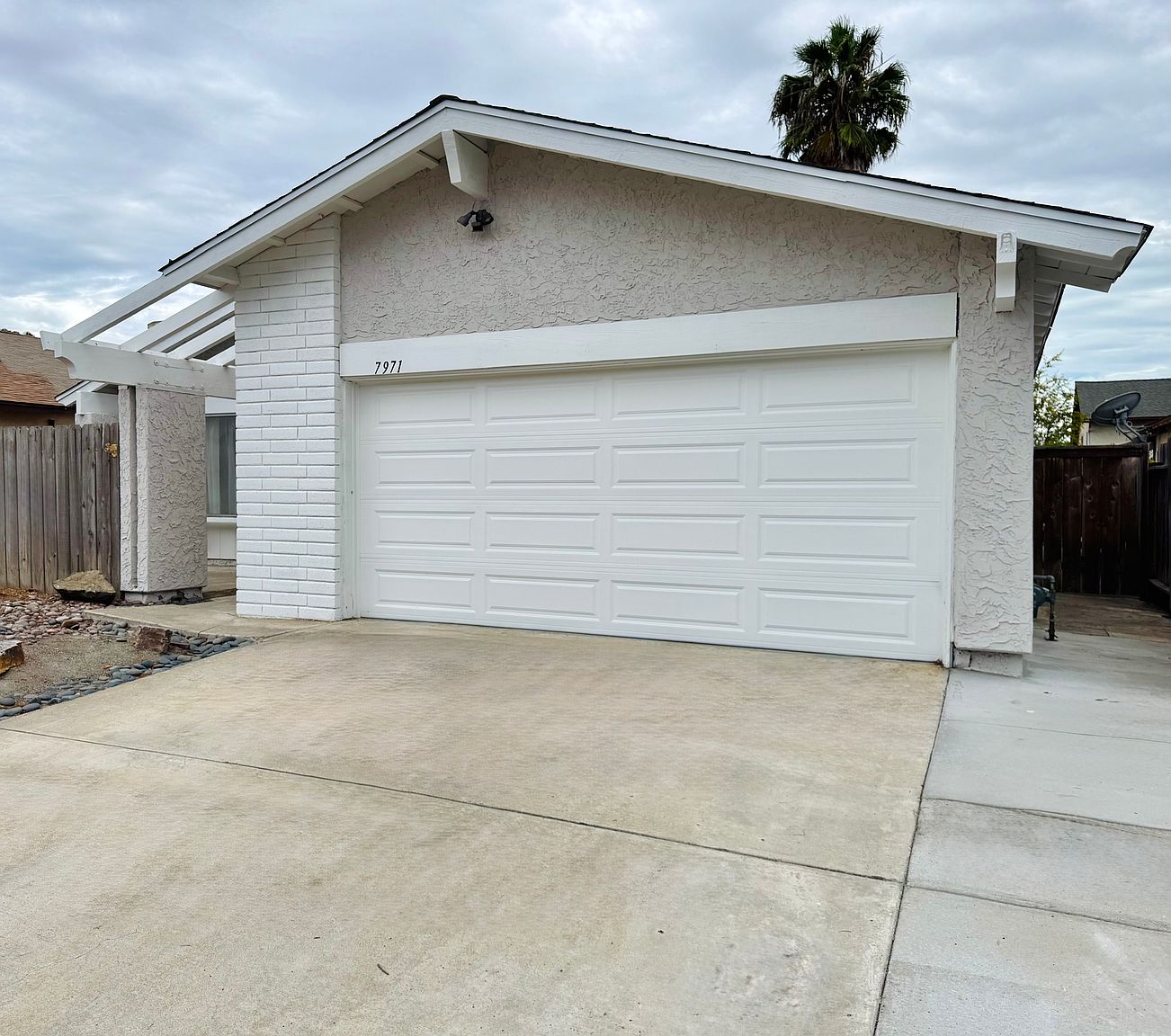 7971 Montara Ave photo 2
