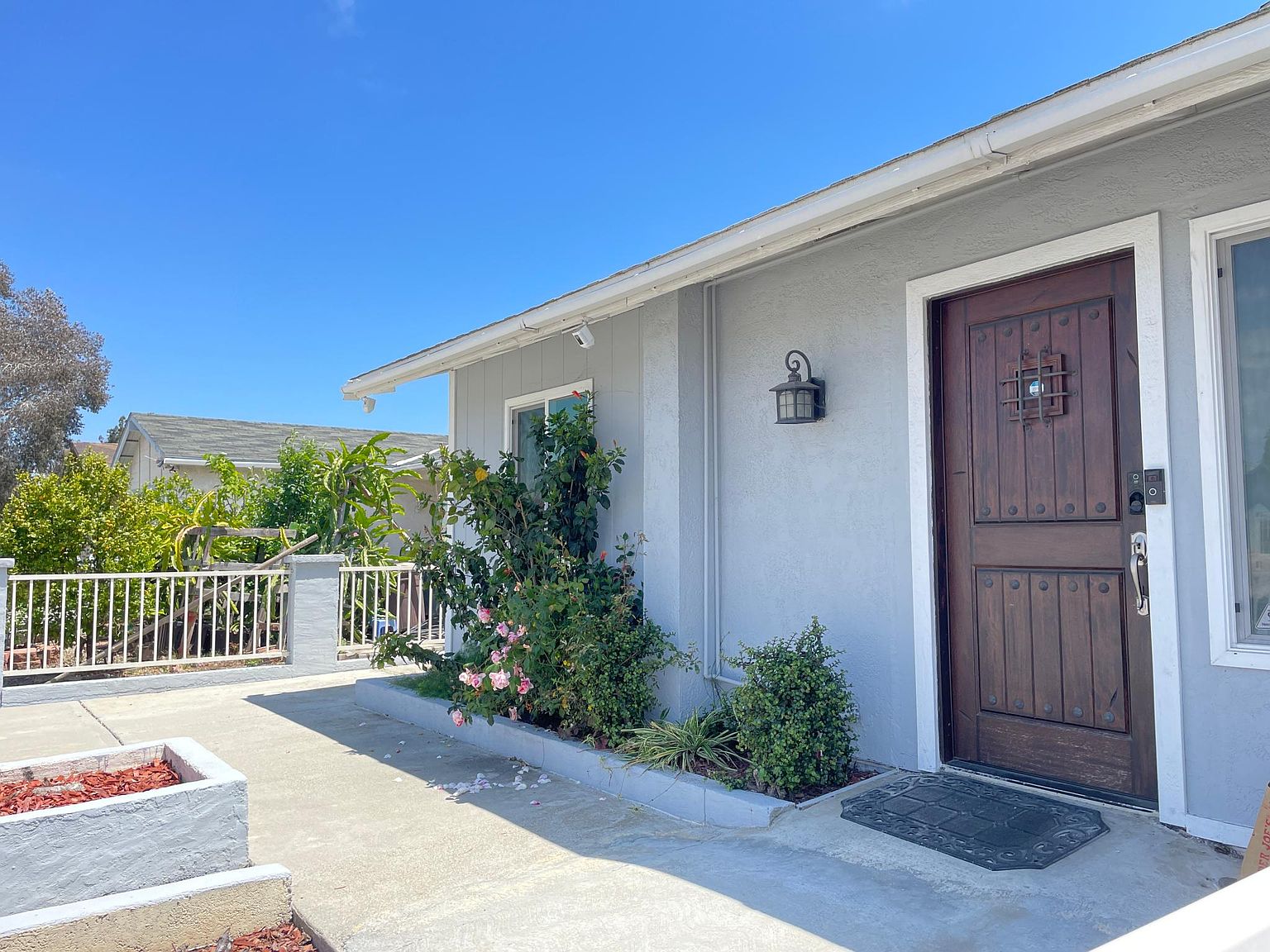 8665 Hillery Dr photo 3