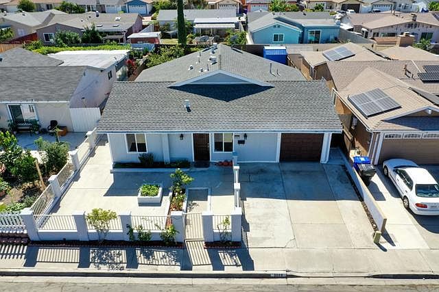 8665 Hillery Dr photo 2