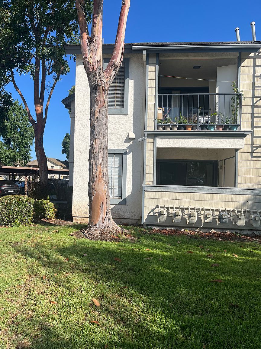 8595 Summerdale Rd photo 2