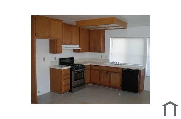 7681 Dancy Rd photo 2