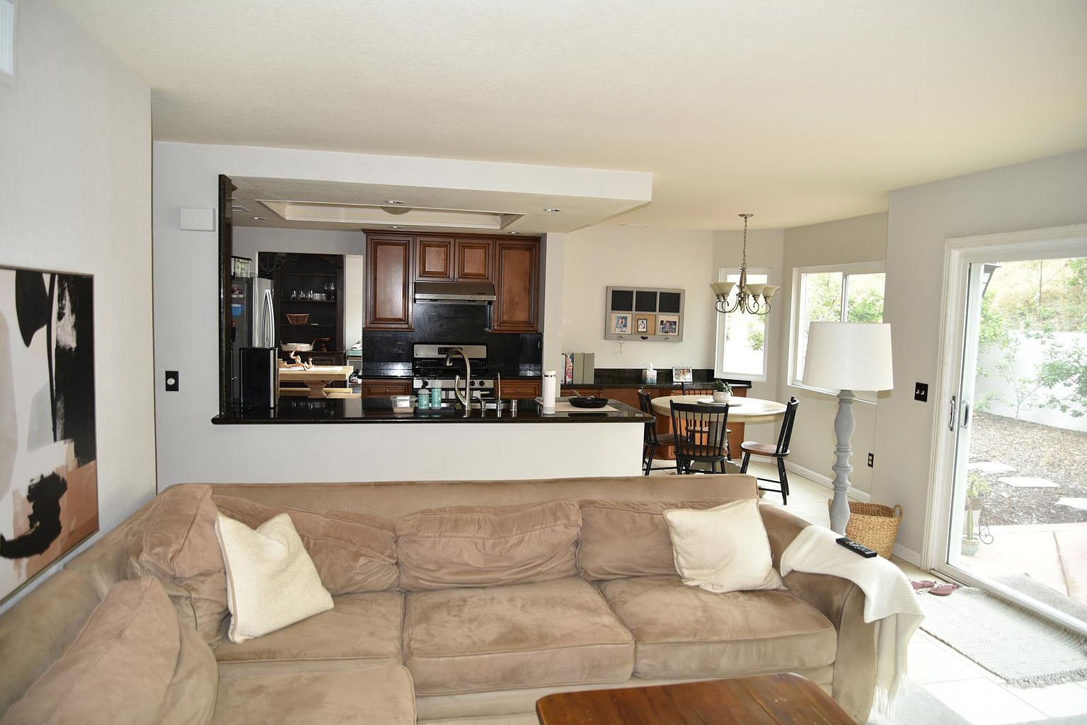 9472 Maler Rd photo 4