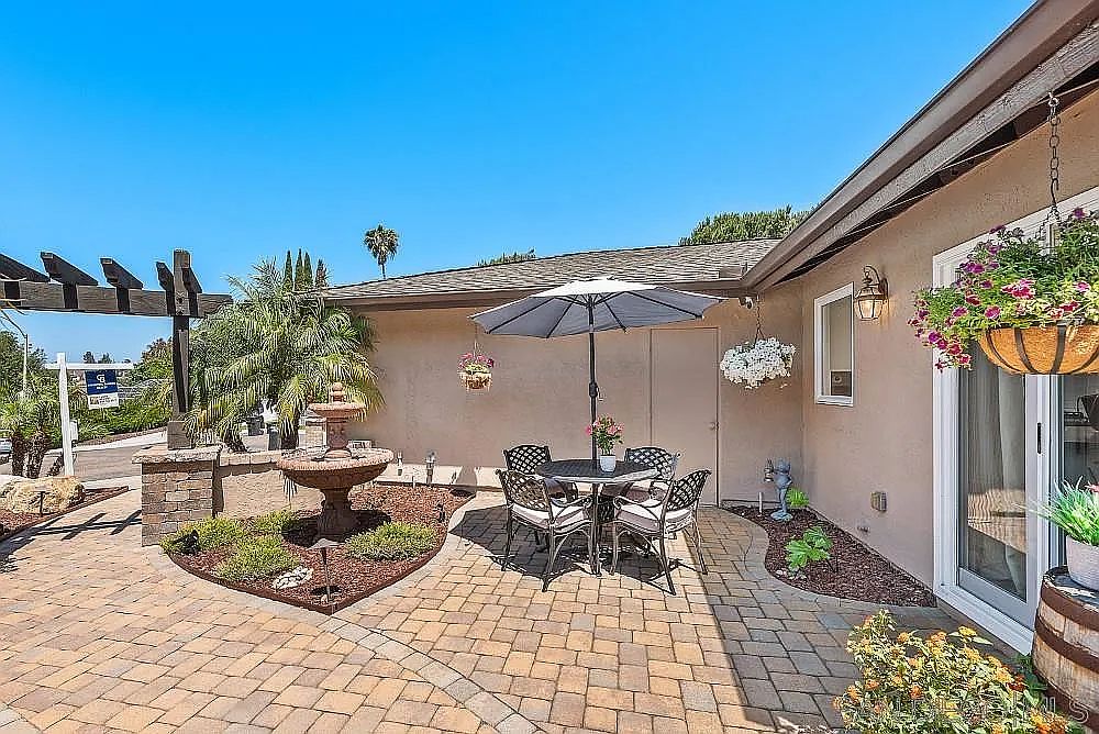 15404 Nawa Ct photo 4