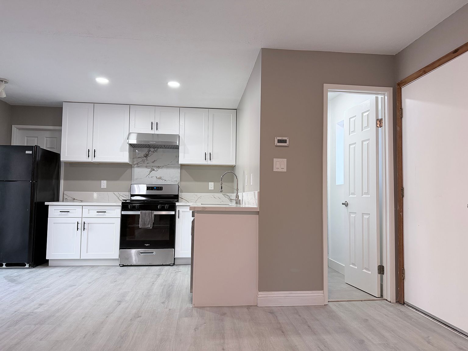 11413 Meknes Way photo 3