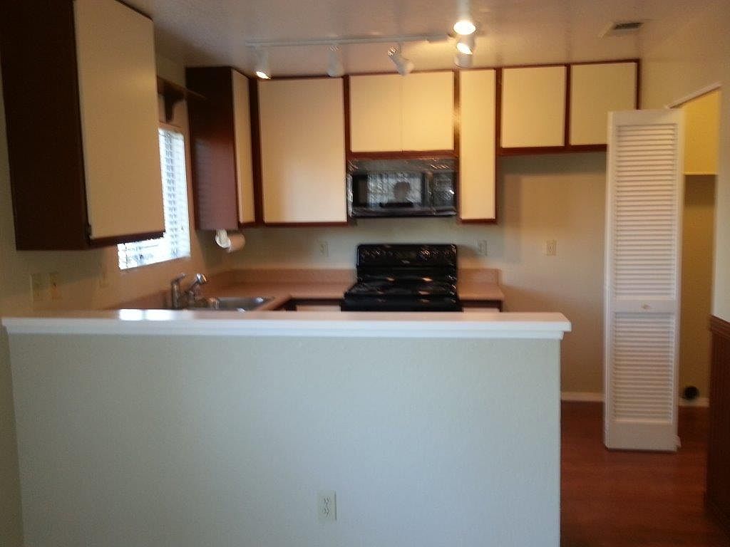 11337 Avenida De Los Lobos photo 4