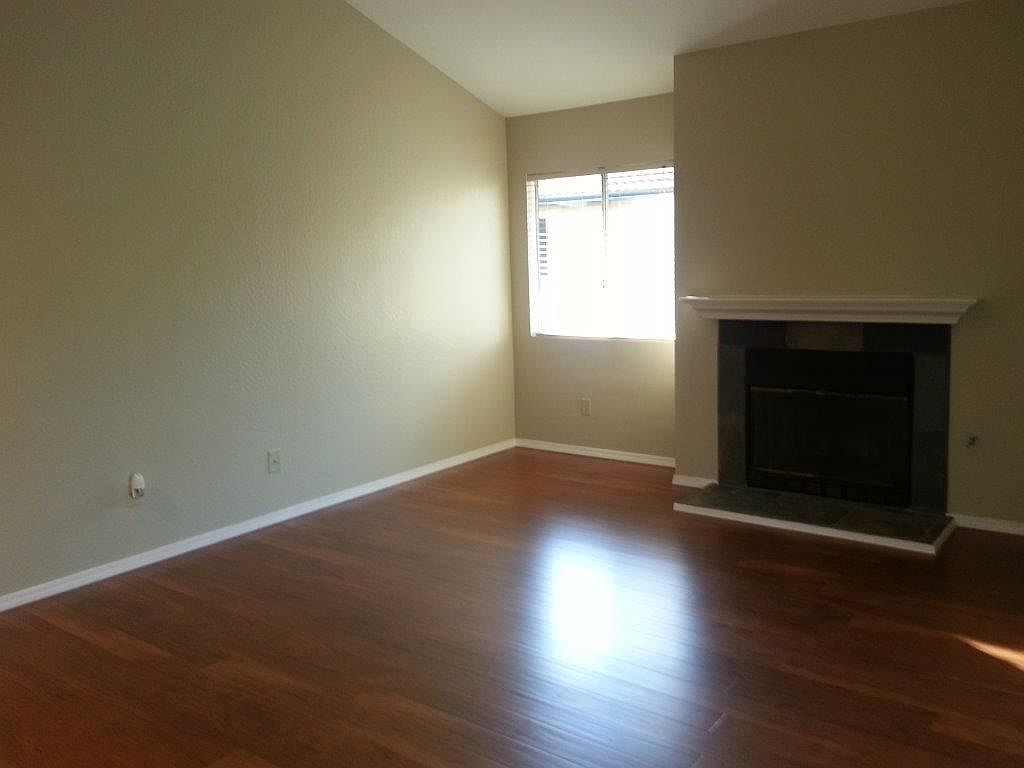 11337 Avenida De Los Lobos photo 3