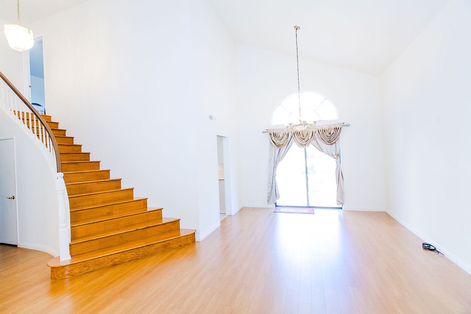 15981 Lofty Trail Dr photo 3