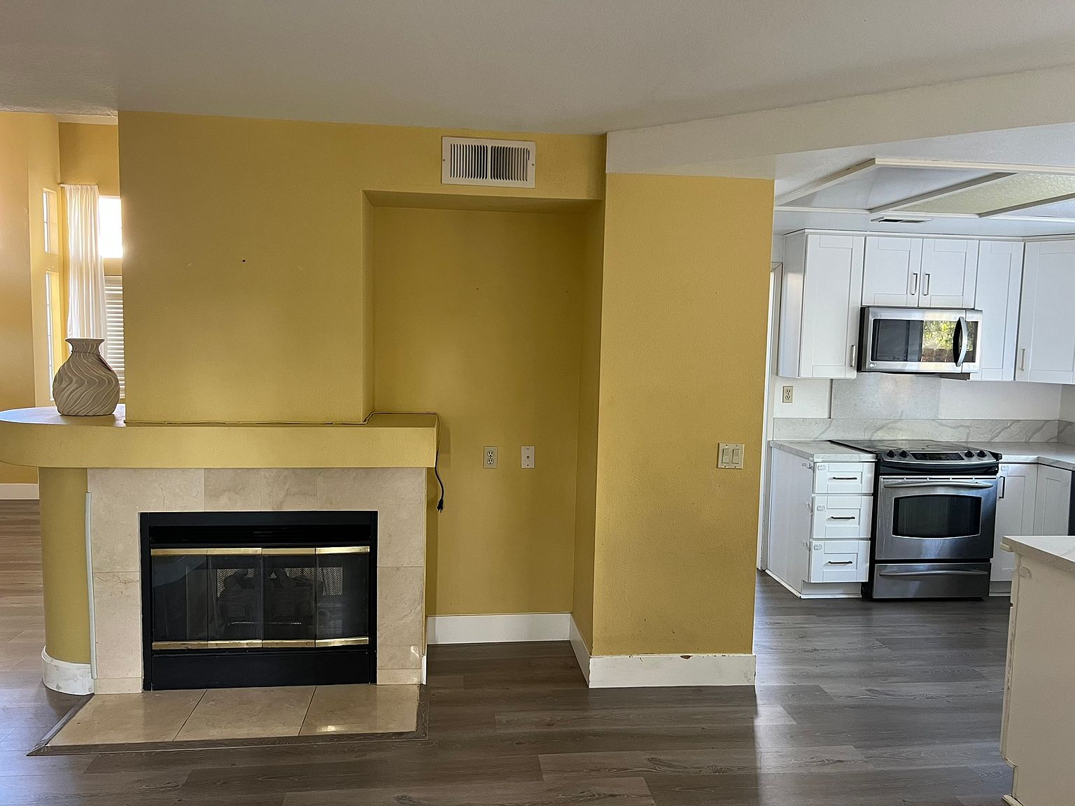 12207 Creswick Ct photo 3