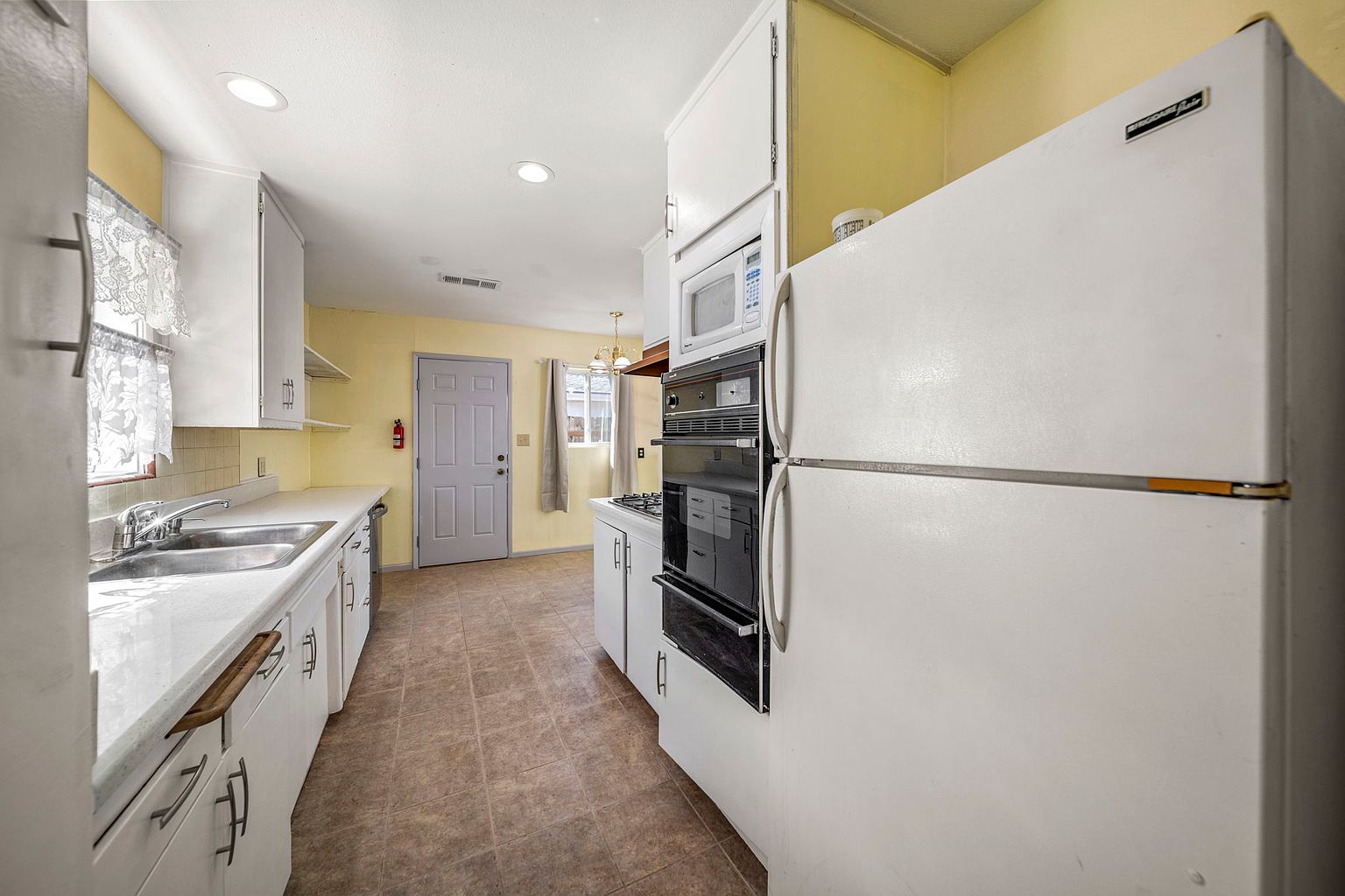14166 Frame Rd photo 3