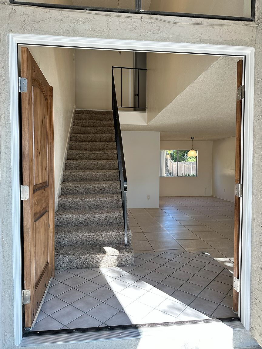 13103 Sundance Ave photo 4
