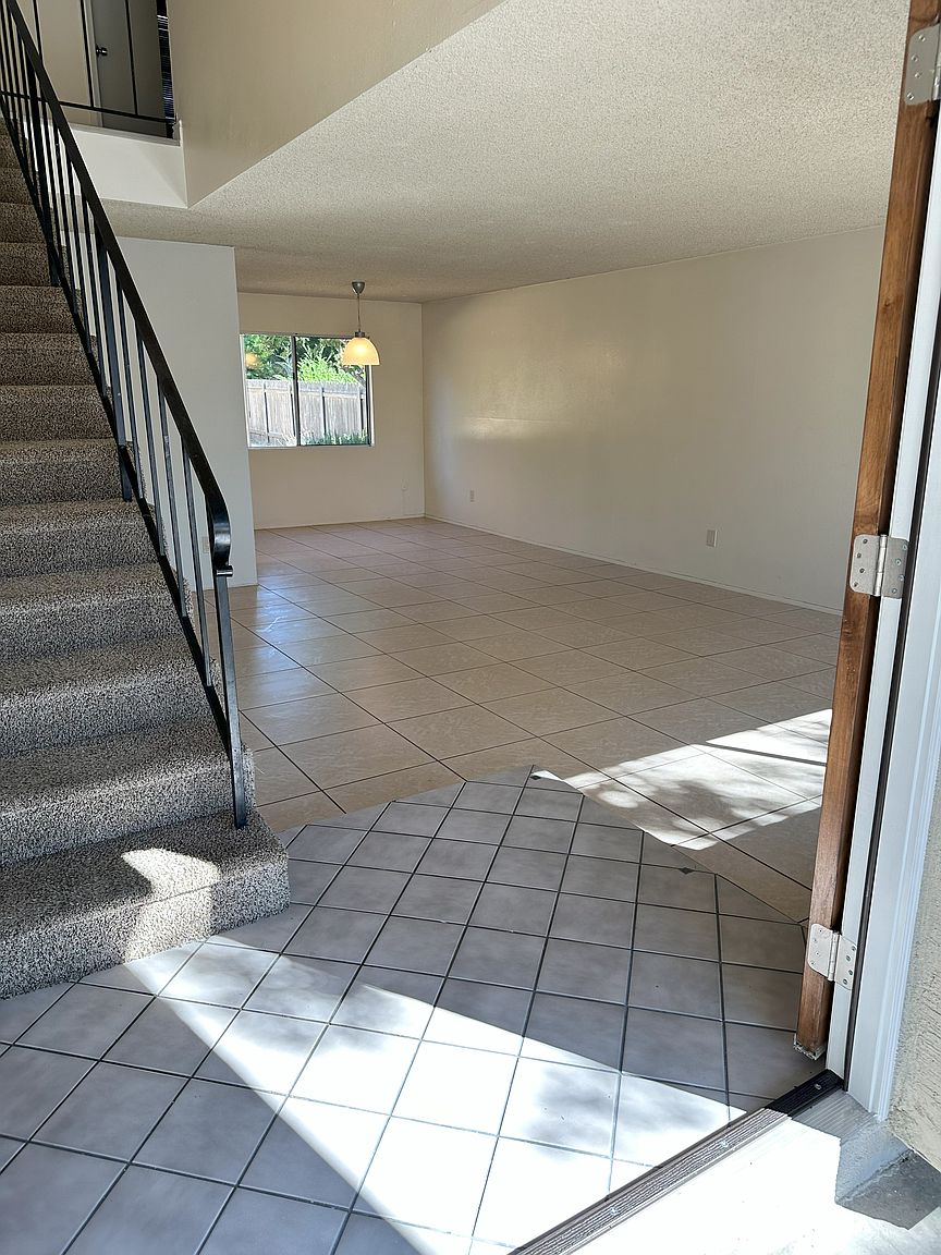 13103 Sundance Ave photo 5
