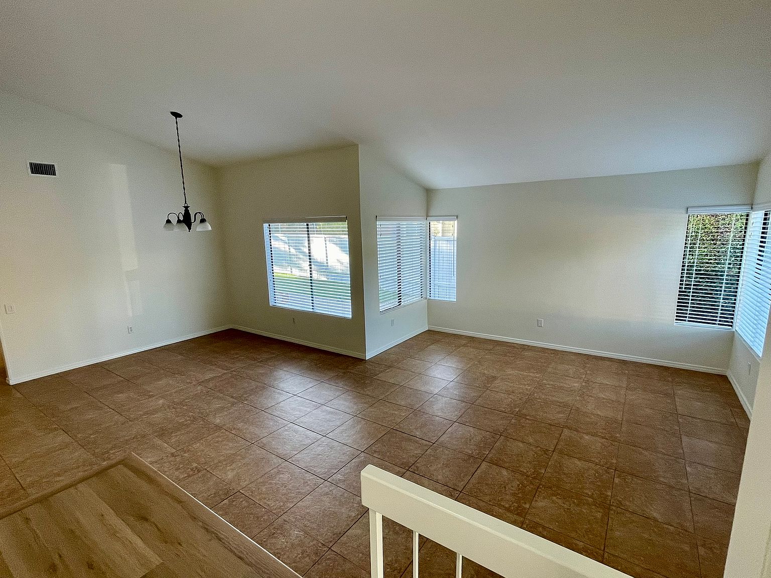 12722 Rife Way photo 5