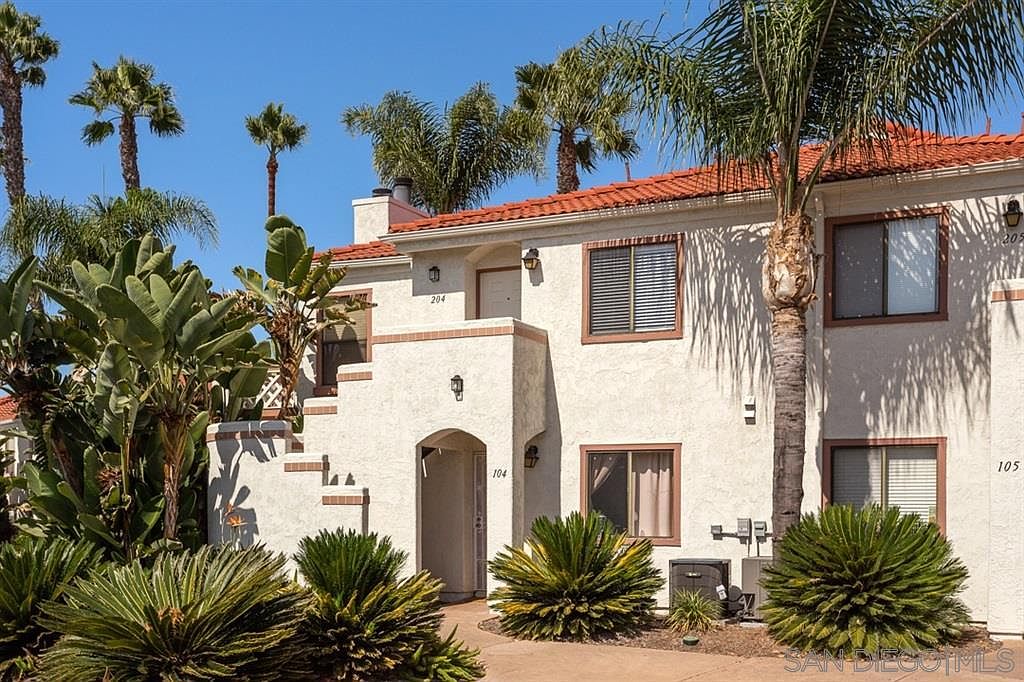 9384 Twin Trails Dr photo 2