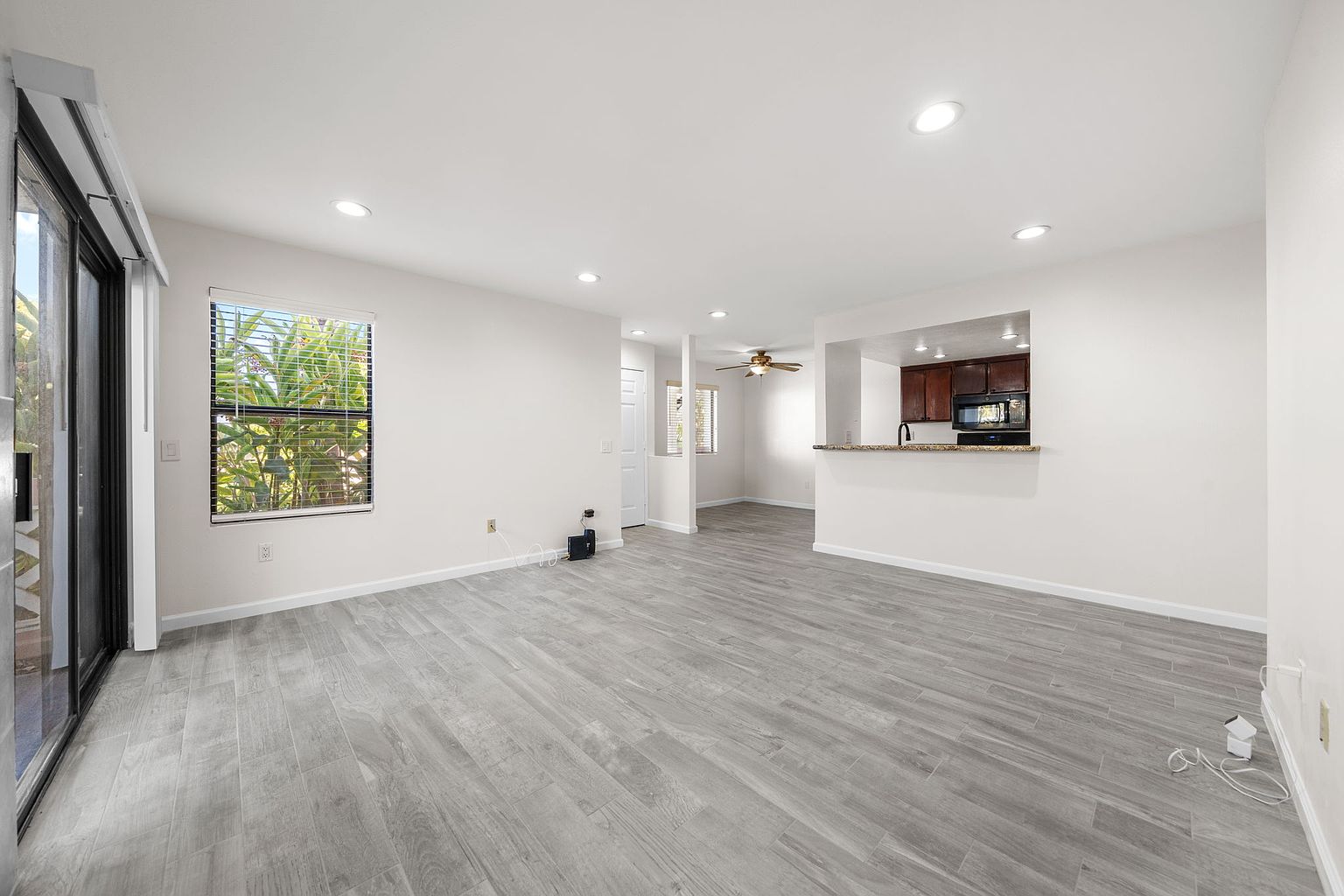 9424 Twin Trails Dr photo 5