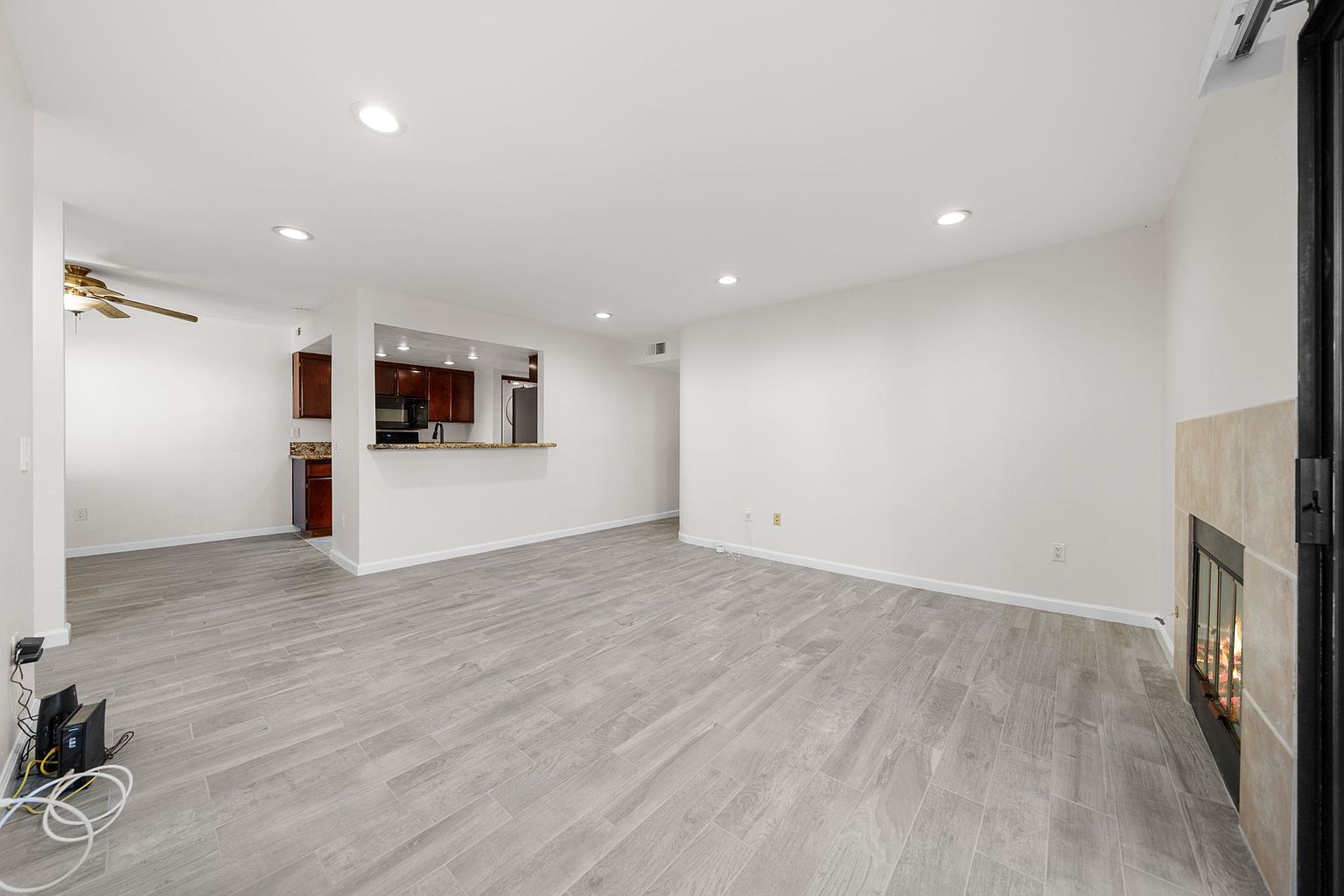 9424 Twin Trails Dr photo 3
