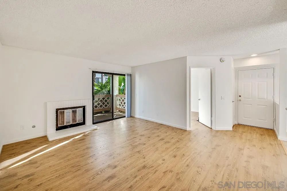 9489 Fairgrove Ln photo 5