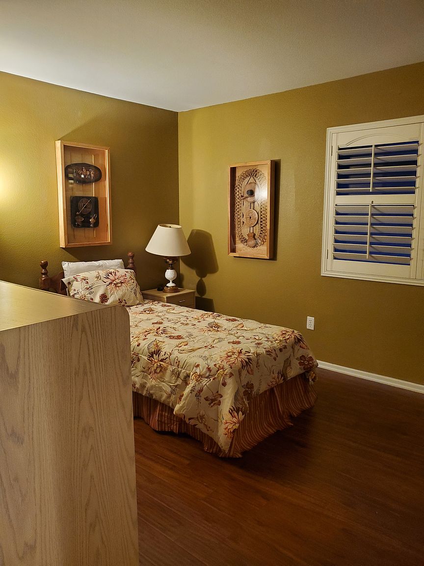 9524 Hito Ct photo 2