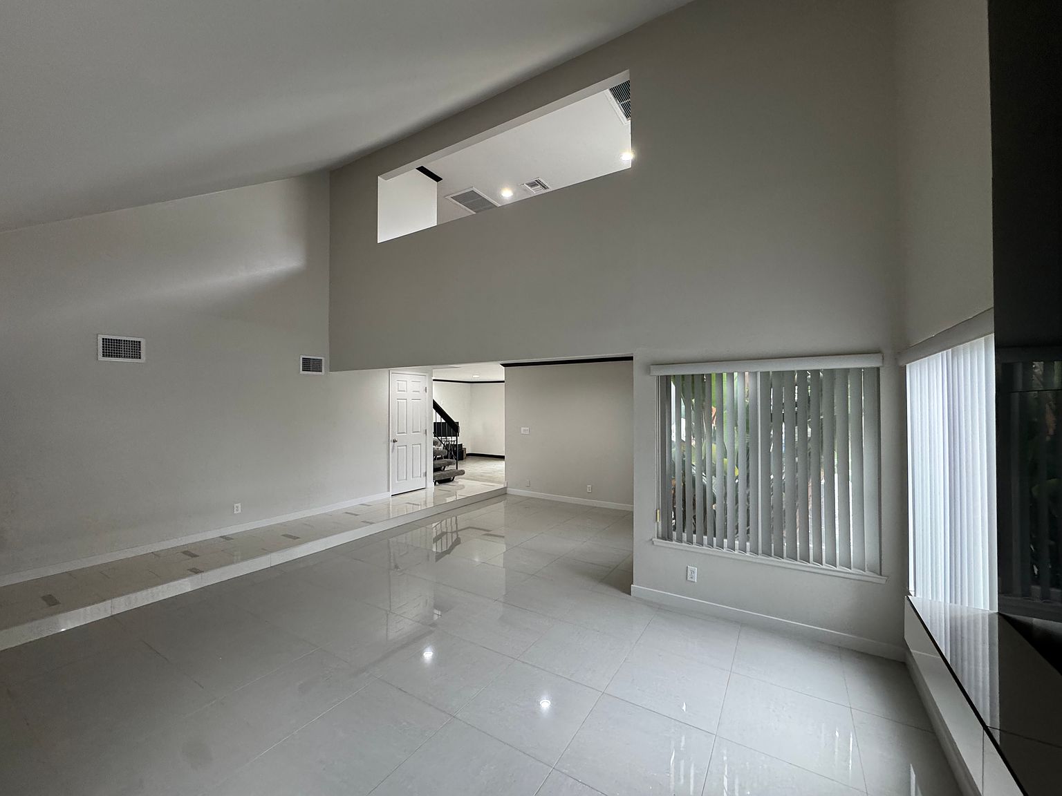 8790 Capricorn Way photo 4