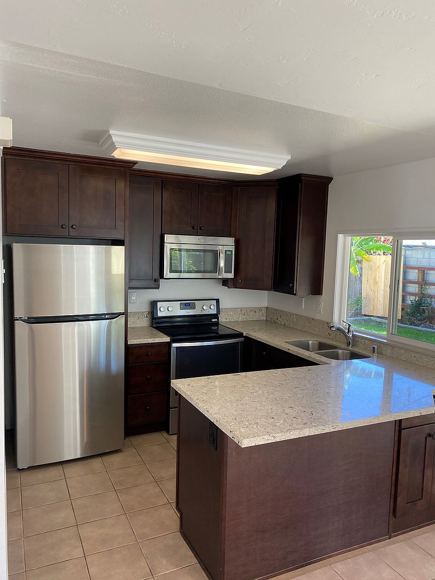 8917 Alphecca Way photo 2