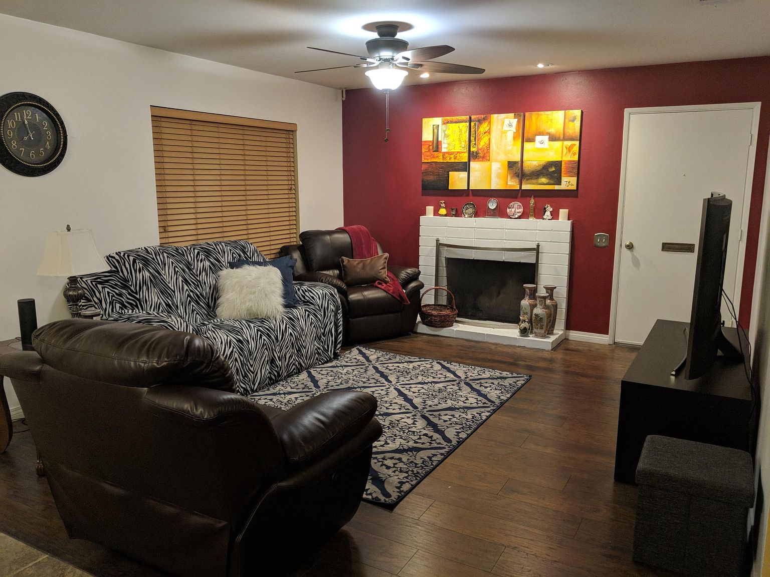8840 Flanders Dr photo 2