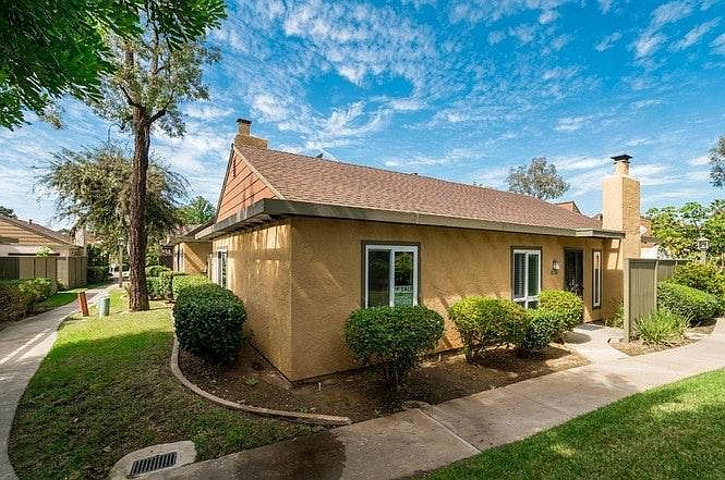 10517 Caminito Baywood photo 2