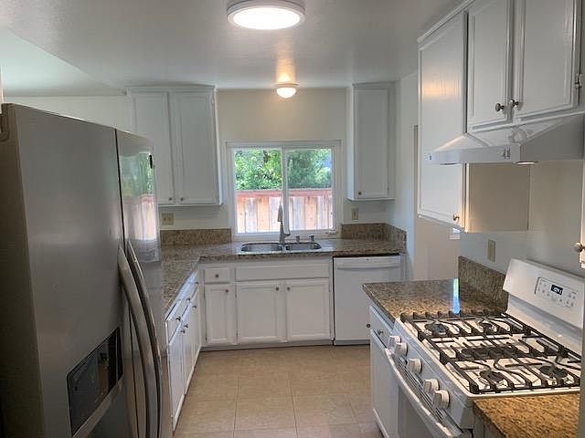10262 Avenida Magnifica photo 2