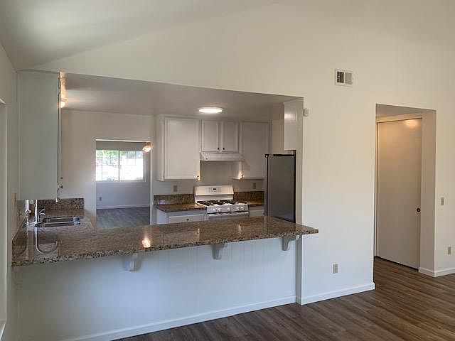 10262 Avenida Magnifica photo 3
