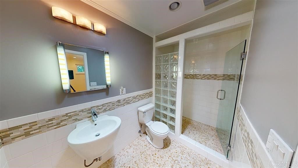 14382 Poway Rd photo 4