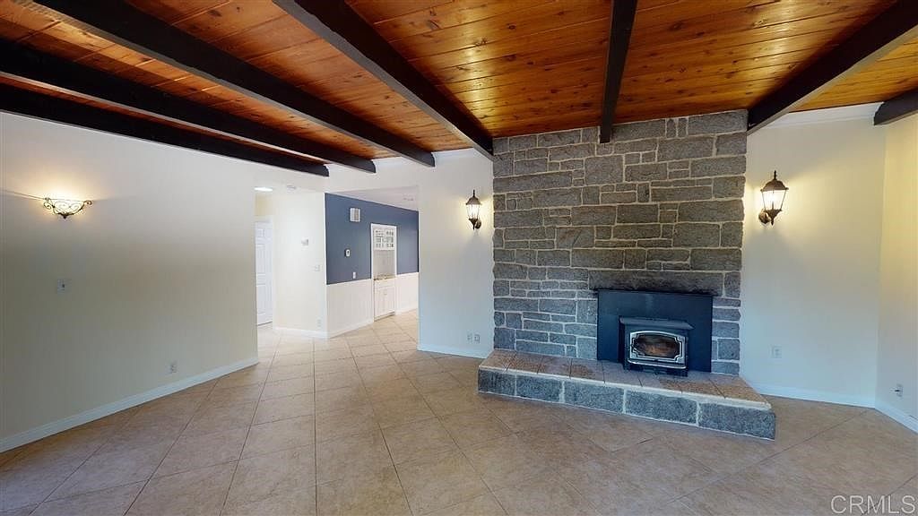 14382 Poway Rd photo 3