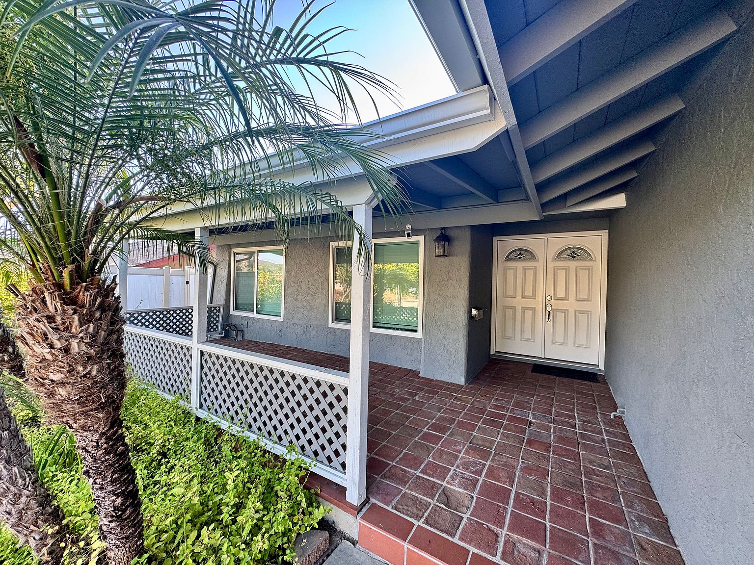 13502 Los Olivos Ave photo 3
