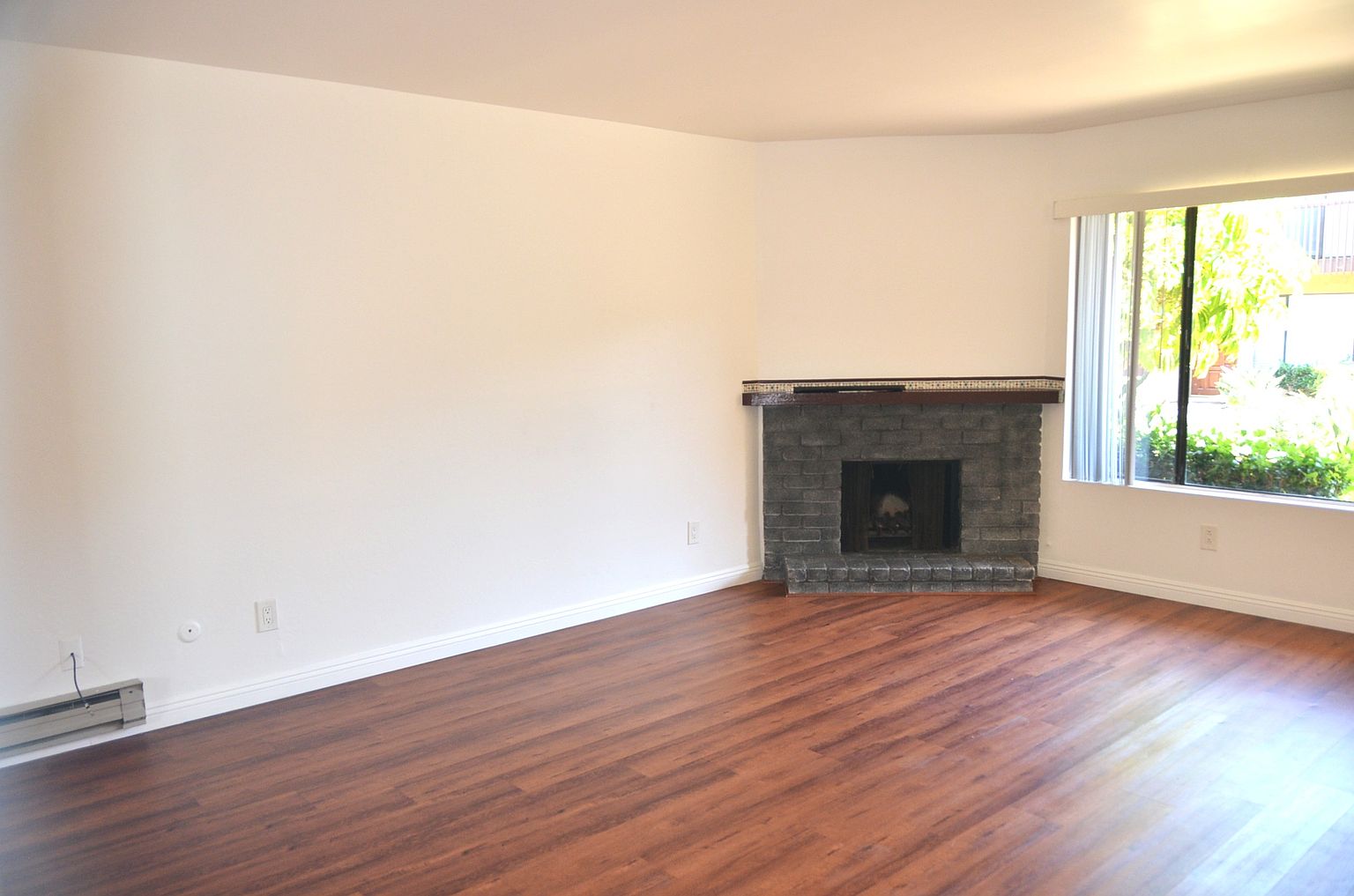 9423 Gold Coast Dr photo 2
