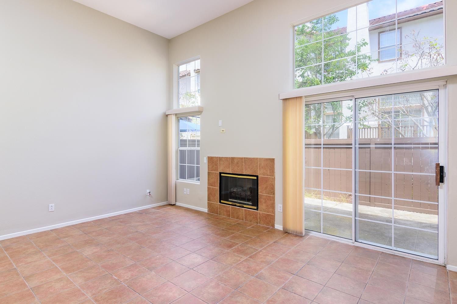 10254 Wateridge Cir photo 3