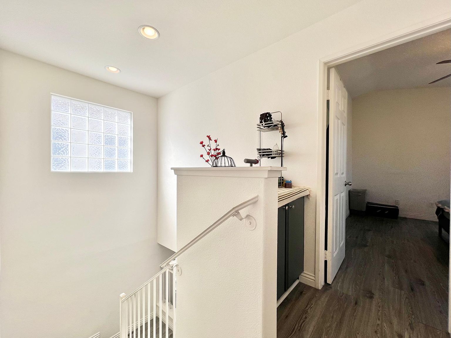 8315 Gold Coast Dr photo 4