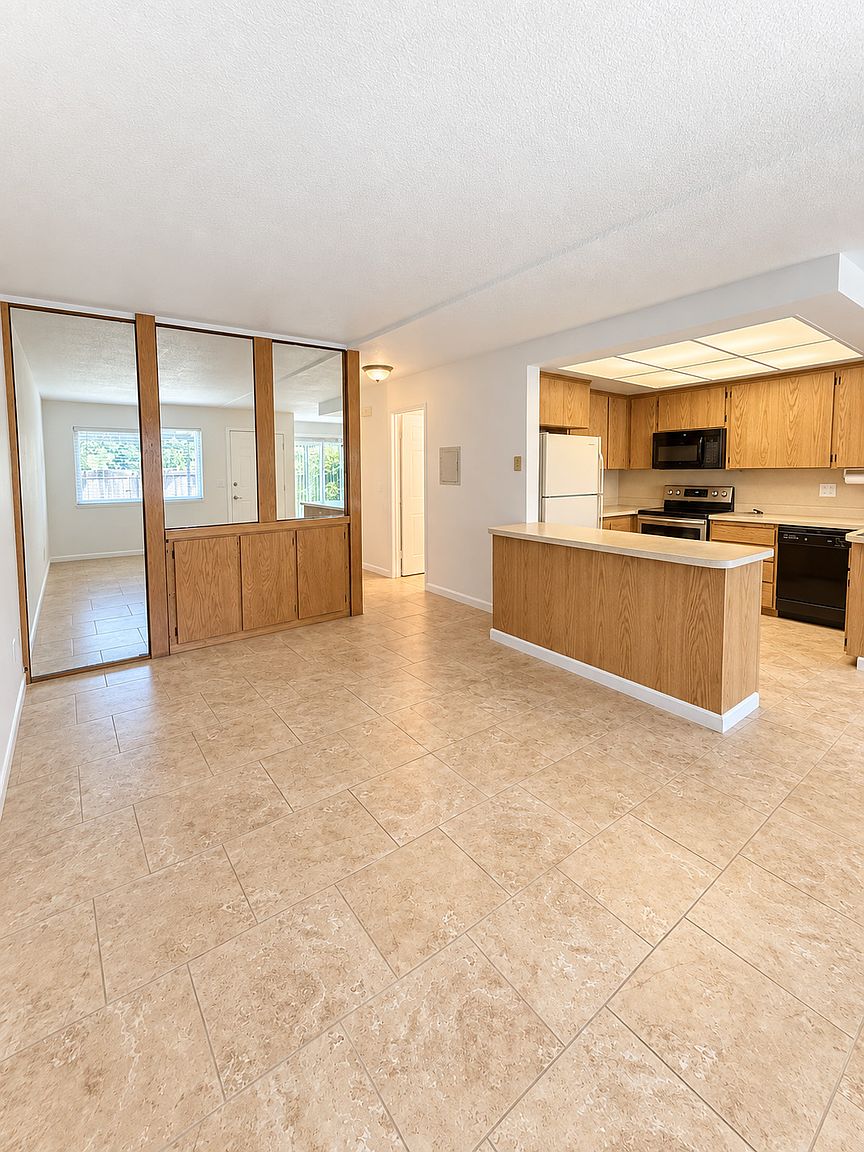 9535 Easter Way photo 4
