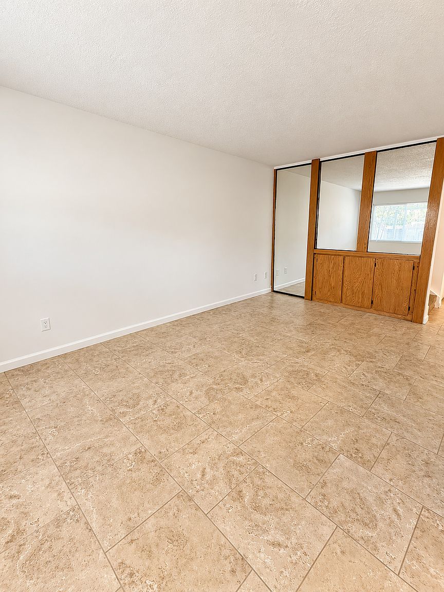 9535 Easter Way photo 3
