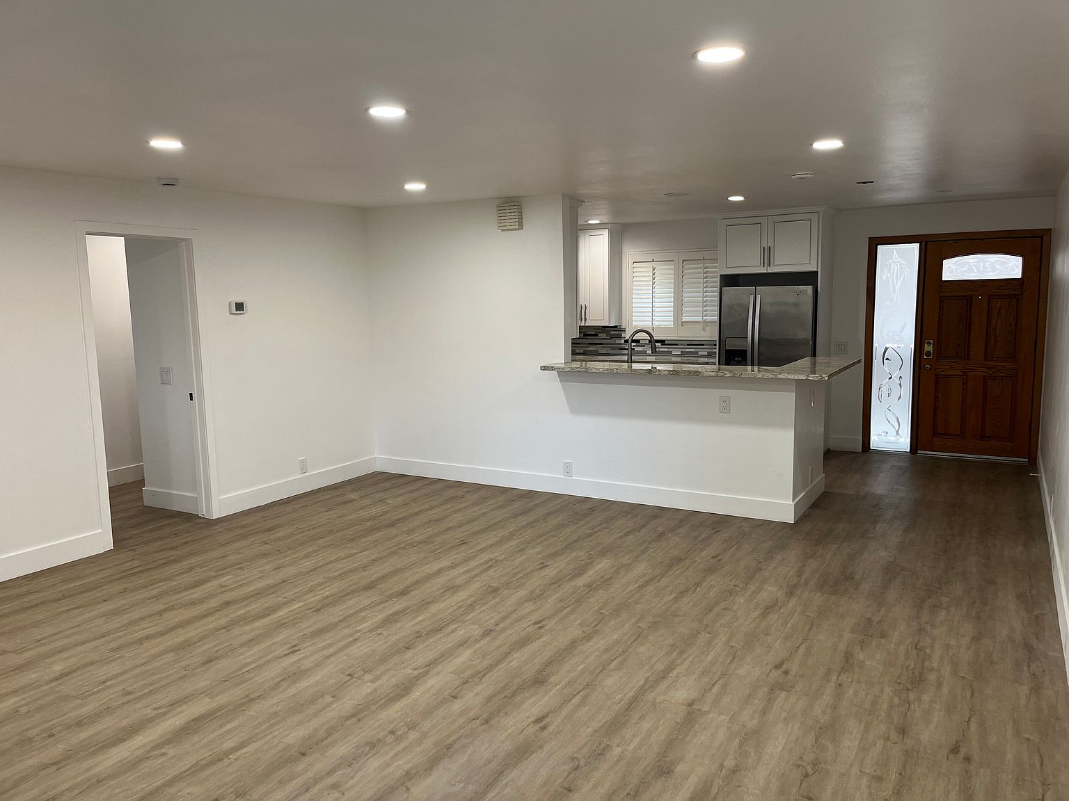 8860 Villa La Jolla Dr photo 3