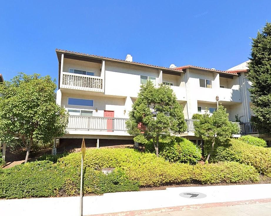 3804 La Jolla Village Dr photo 2