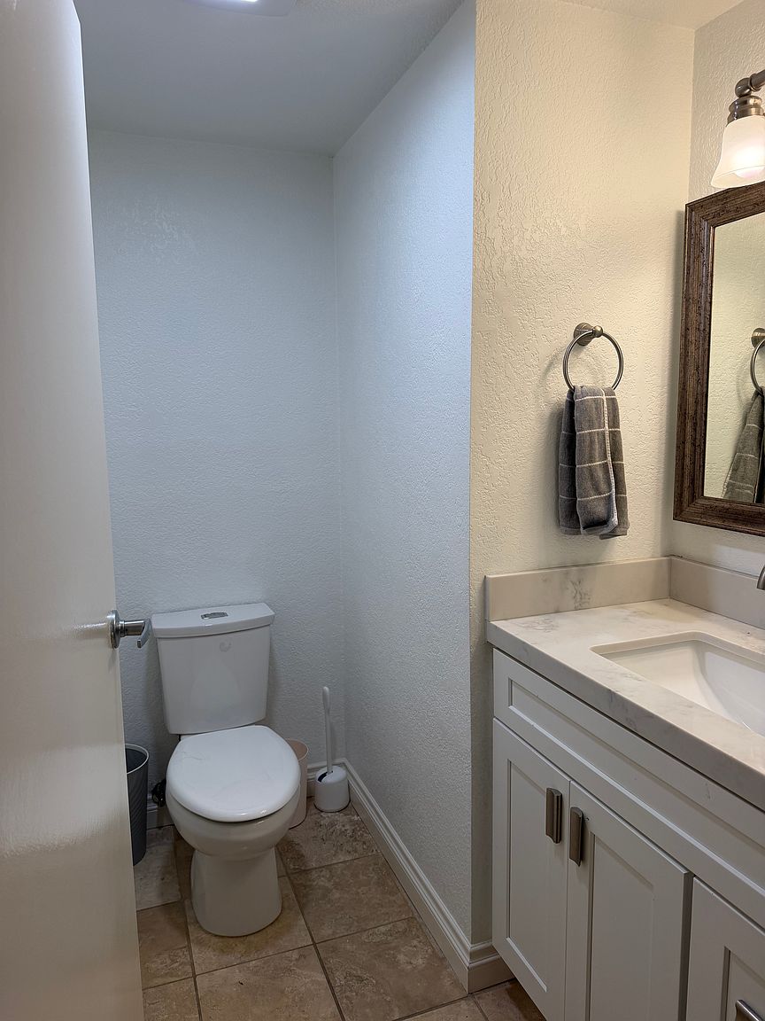 3984 La Jolla Village Dr photo 5