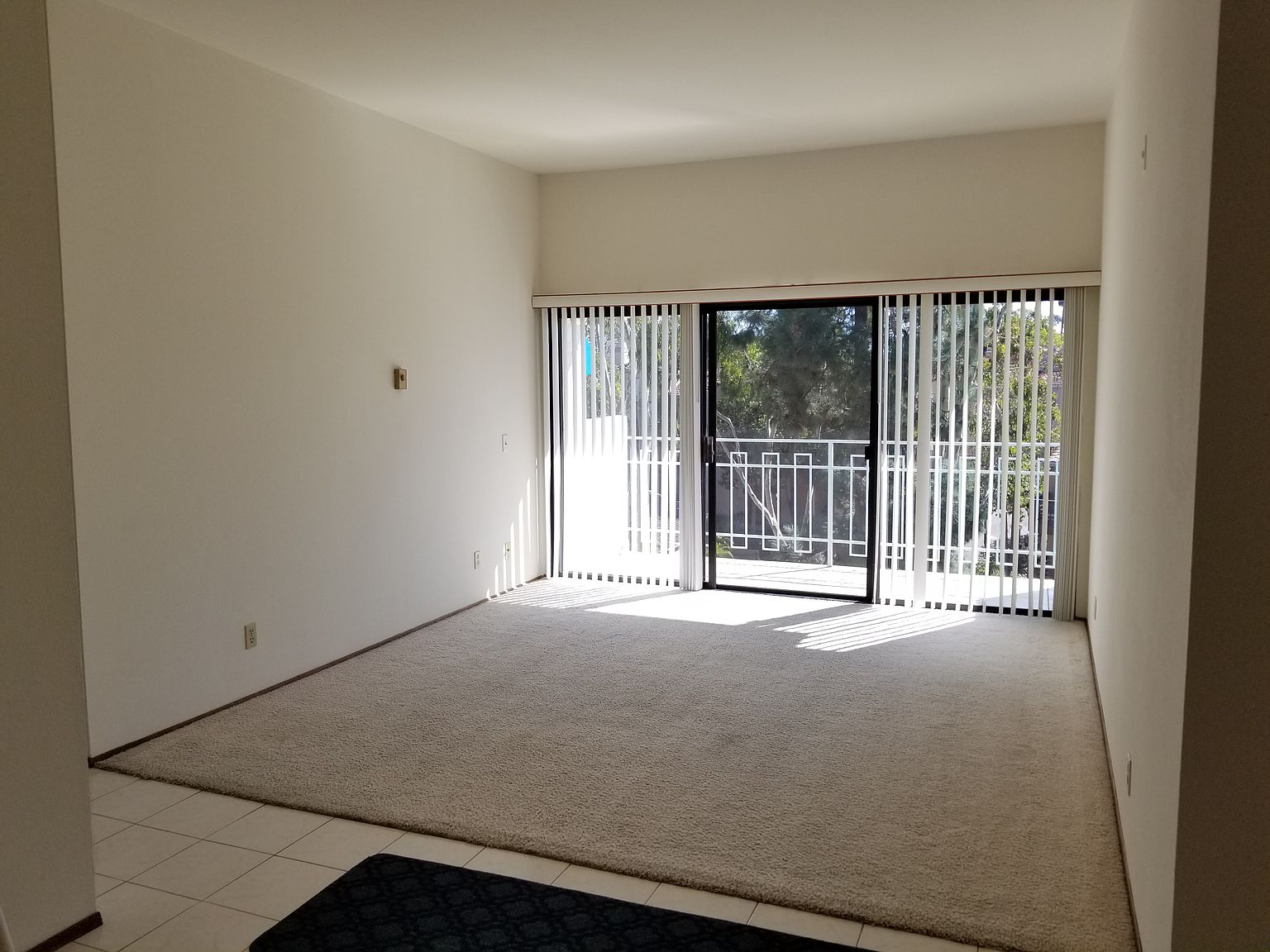 8328 Regents Rd photo 2