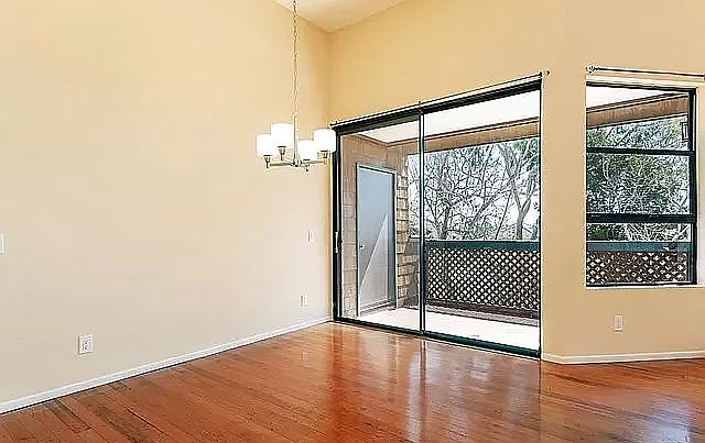 4435 Nobel Dr photo 5