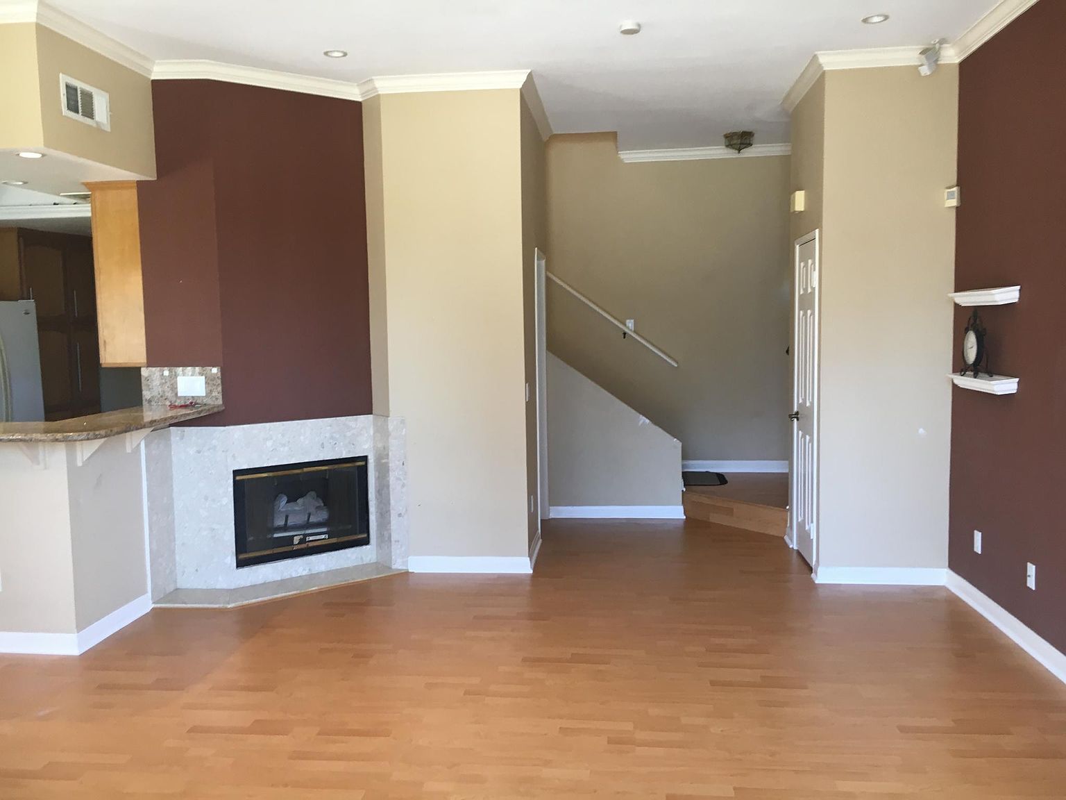 9310 Towne Centre Dr photo 5